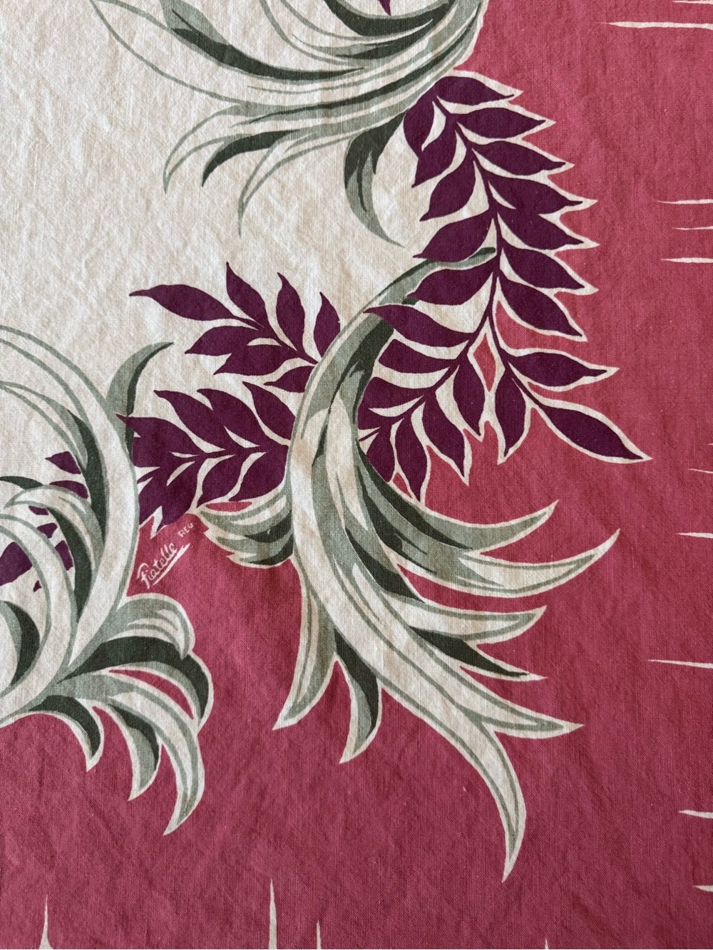 Vintage 1950’s Tropical Botanical Pink & Purple Cotton Tablecloth 48“ X 62“ MCM